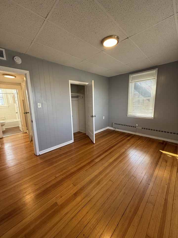 6275 Riverside DriveUnit 2 #6275-2 - Photo 3 of 10