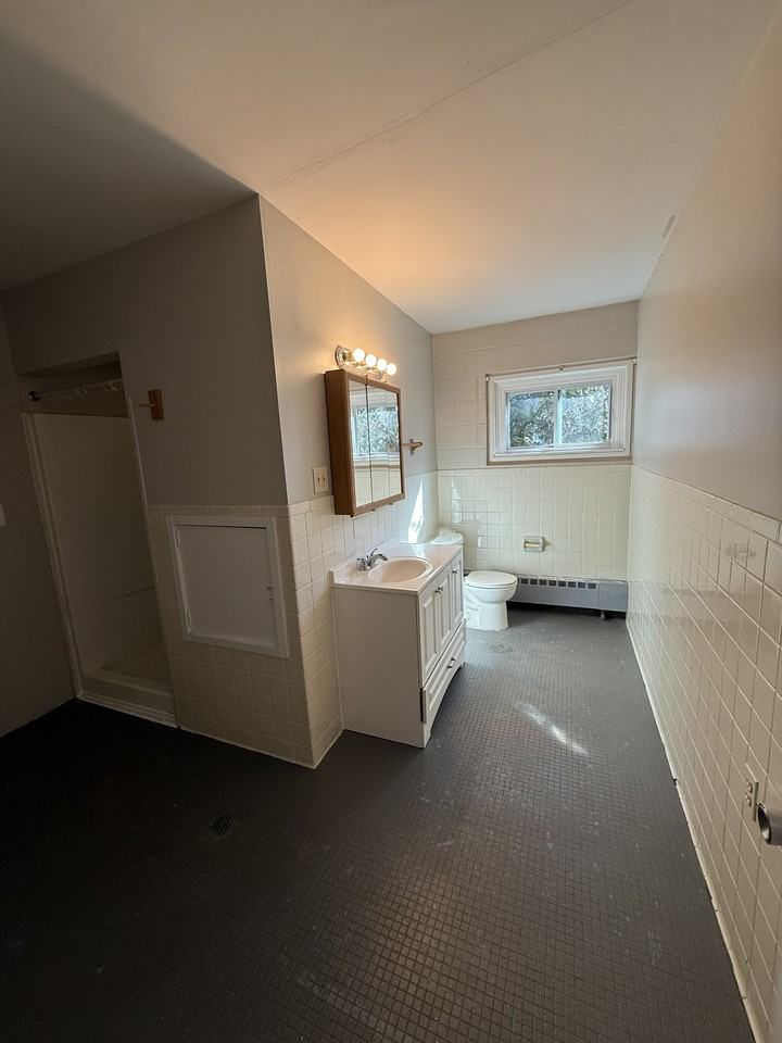 6287 Riverside DriveUnit 3 #6287-3 - Photo 4 of 10