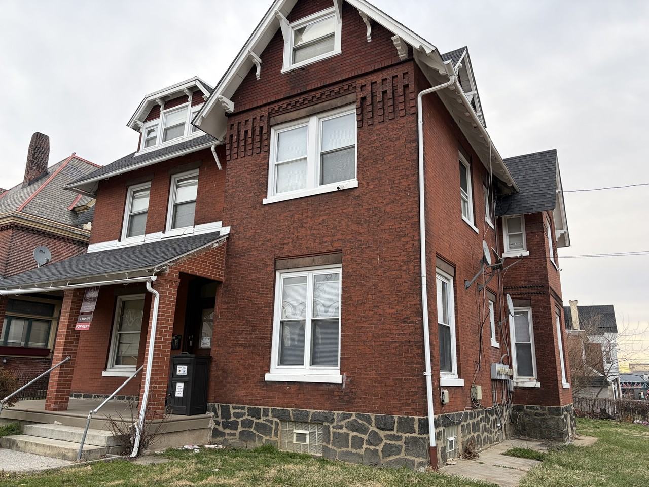 4643 Leiper Street - Photo 2 of 10