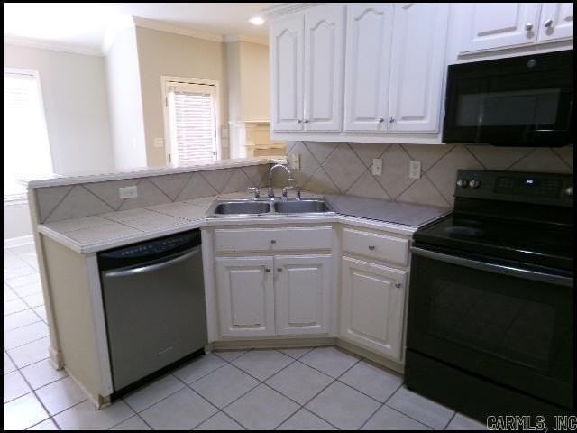 31 Congressional Dr - Photo 6 of 25