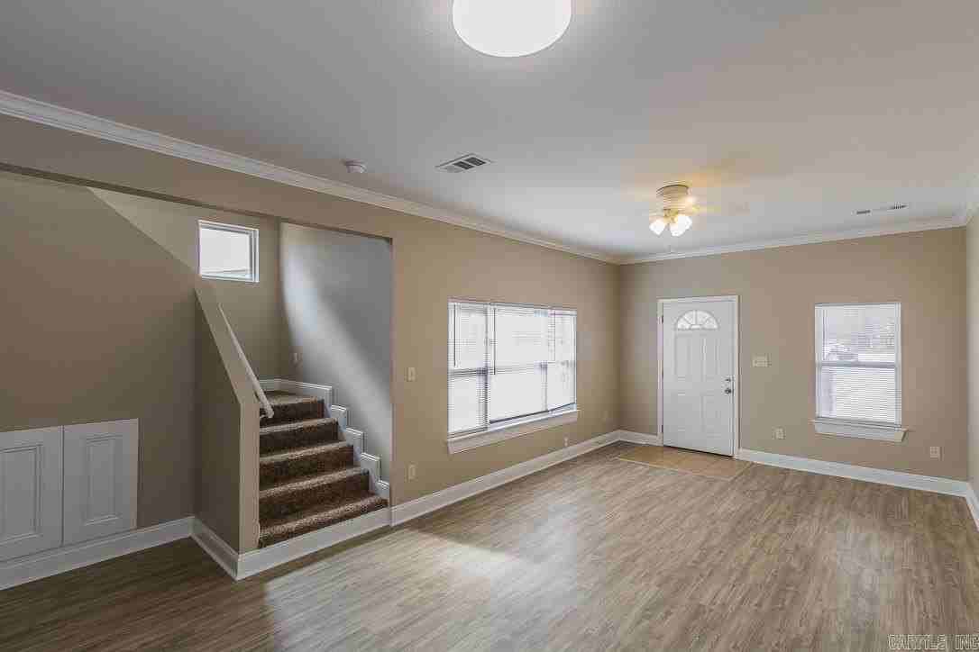 1221 Sadie Dr - Photo 6 of 31