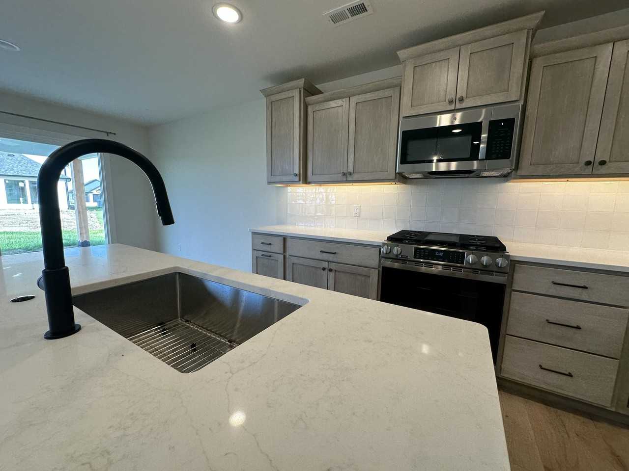 5317 Makana Ln - Photo 6 of 16