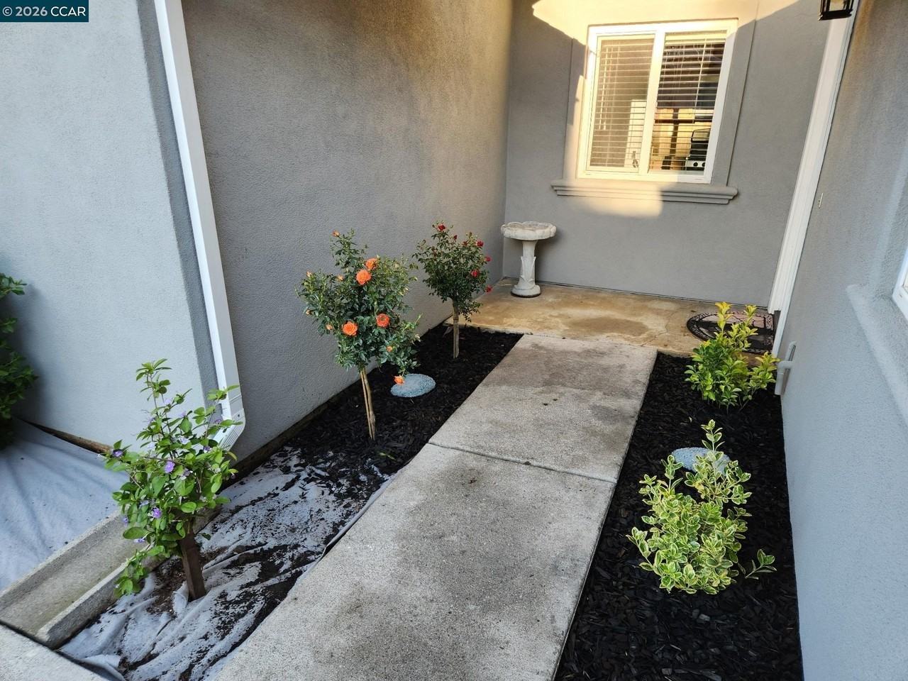 757 Valley Green Dr - Photo 3 of 21