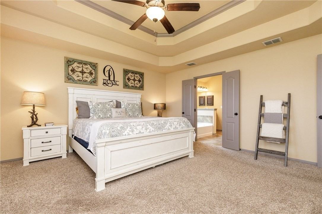 7921 Pavo Real St - Photo 4 of 38