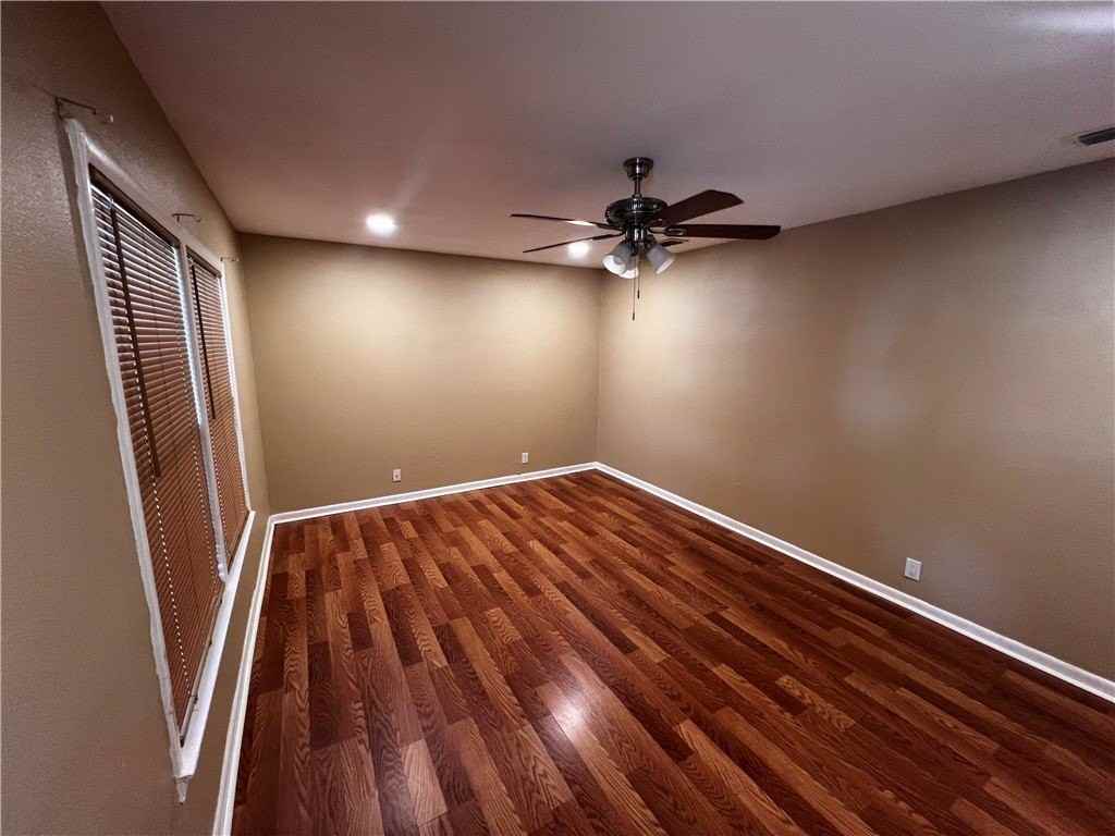 946 Lum Ave - Photo 2 of 12