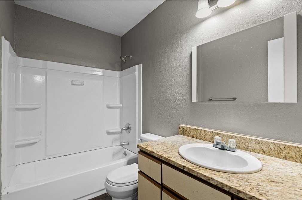 659 Redwood Ave Unit 771 - Photo 7 of 8