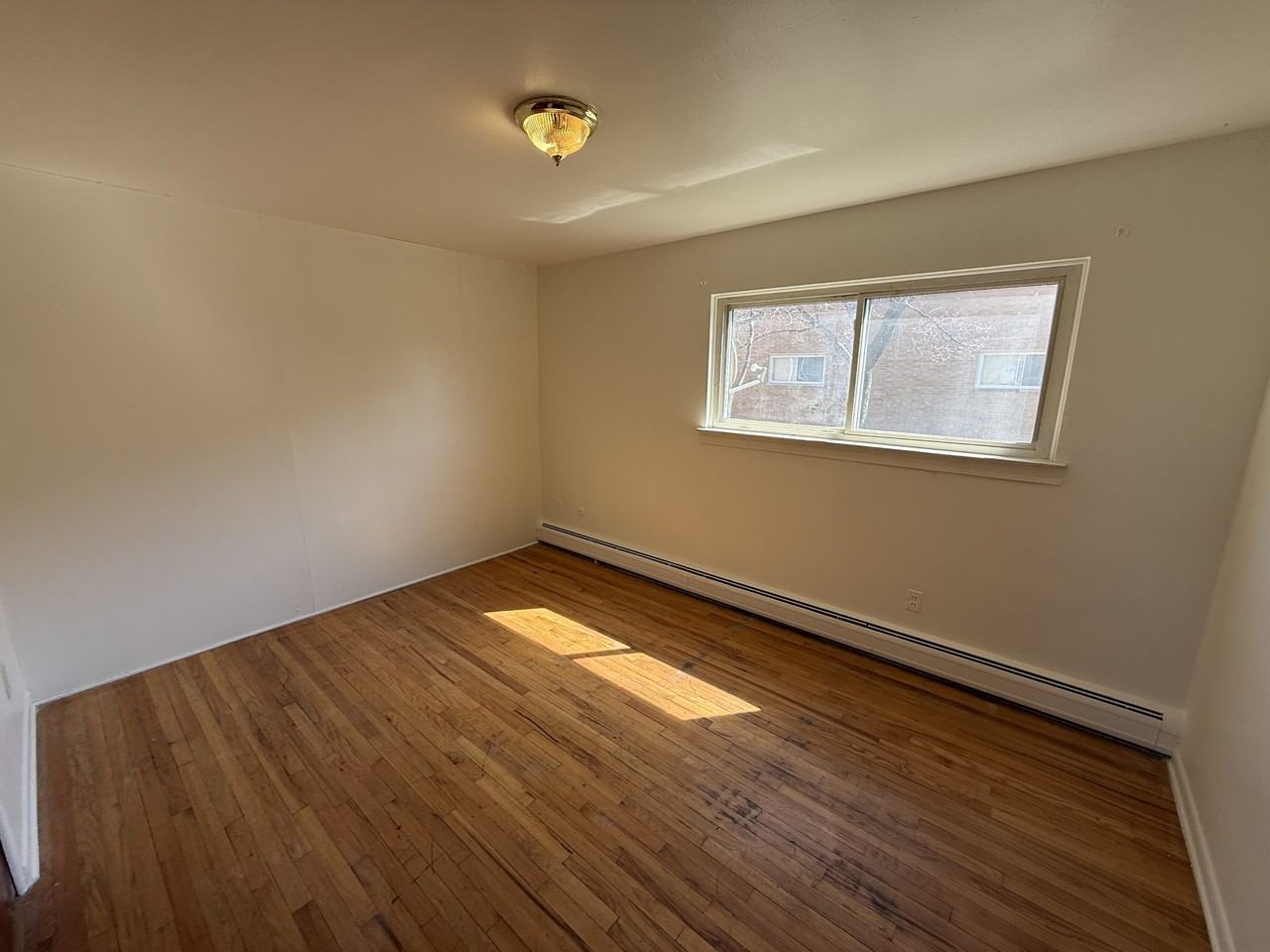 29250 Longview Avenue - Photo 4 of 6