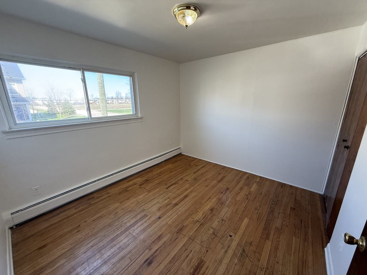 29250 Longview Avenue - Photo 5 of 6