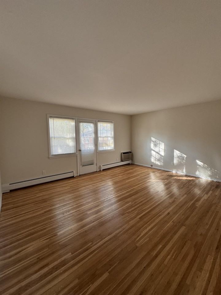 HVP1 - Buck, Henry, Hunt: - Photo 5 of 46