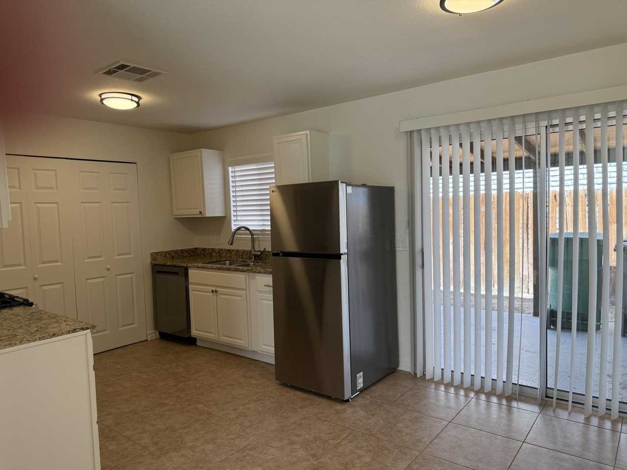 52395 Avenida Carranza - Photo 7 of 34