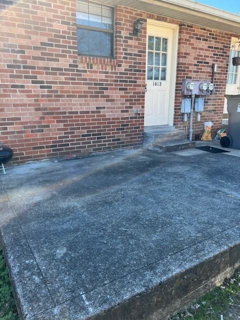 1613 Hartsville Pike - Photo 2 of 16