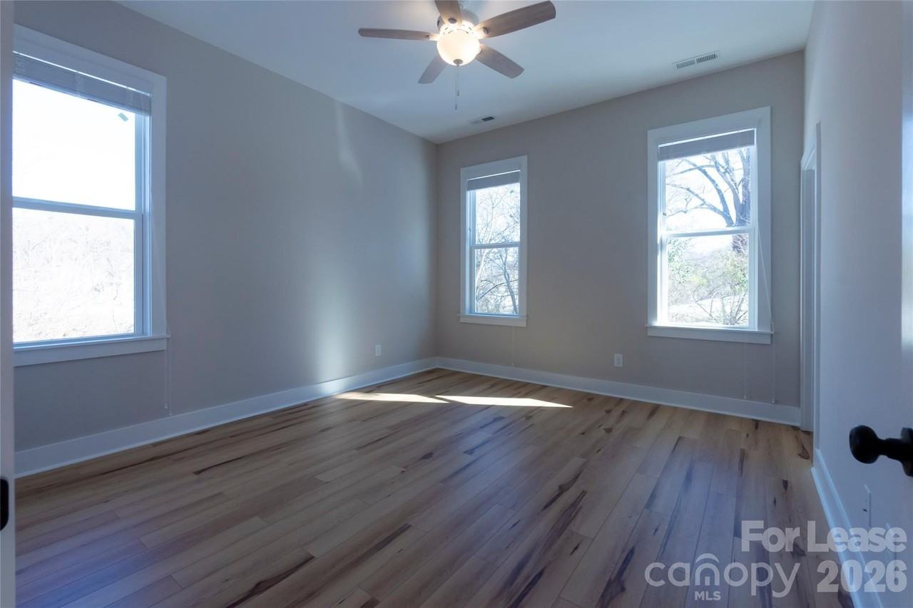 309 Houston St Unit B - Photo 6 of 14