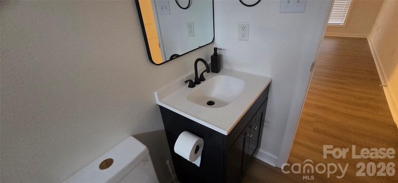 1912 Baxter St - Photo 6 of 11