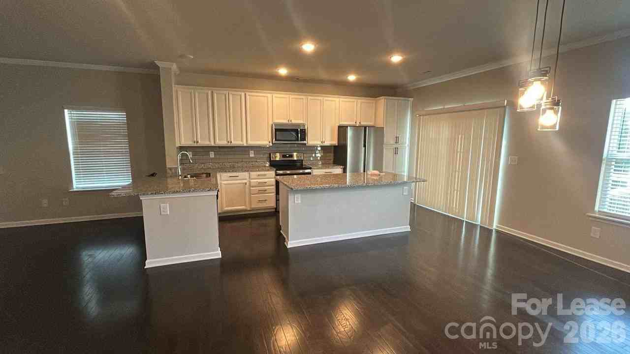 15249 Wrights Crossing Dr - Photo 3 of 13