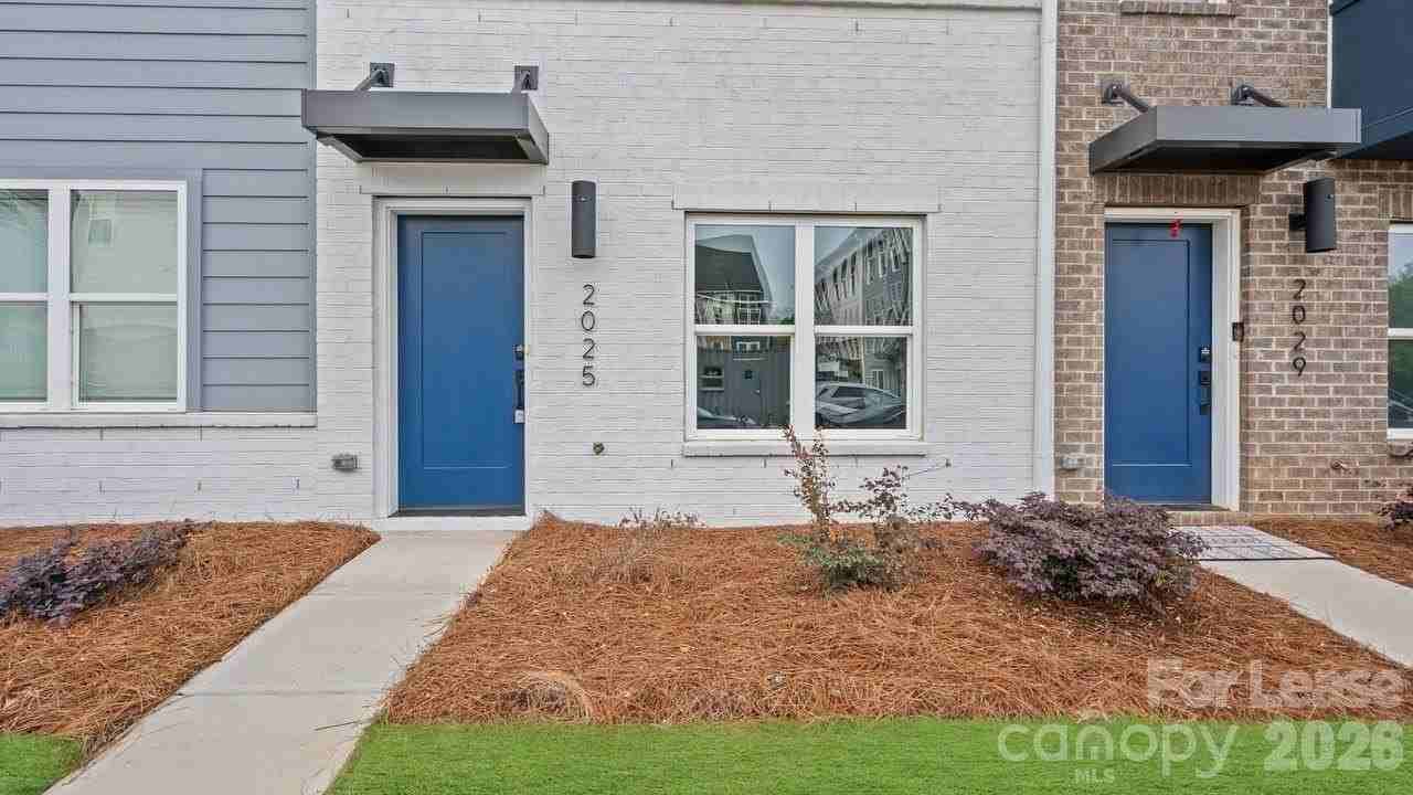 2025 Clarksdale Dr - Photo 3 of 34