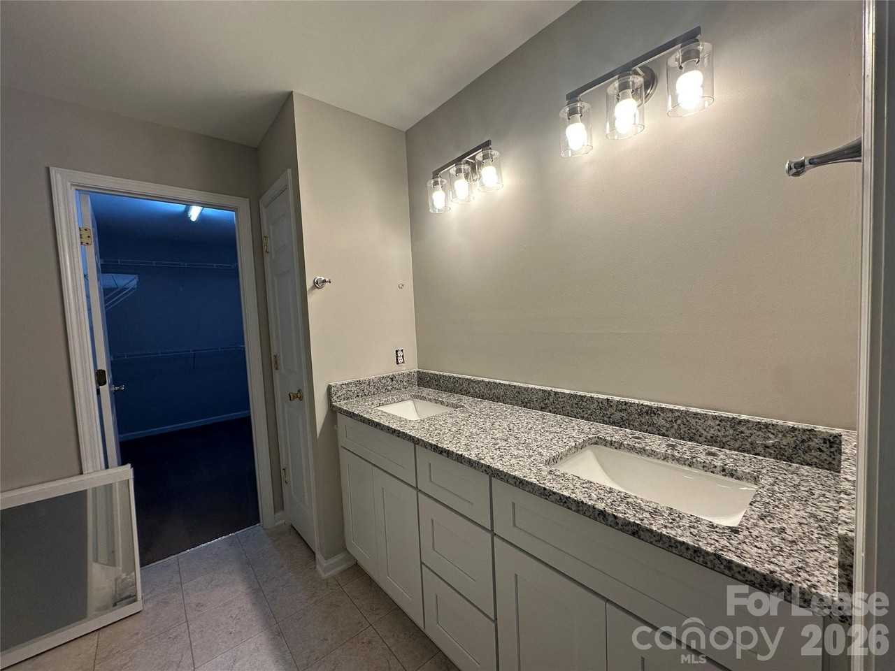 6816 Southbrook Dr - Photo 6 of 11