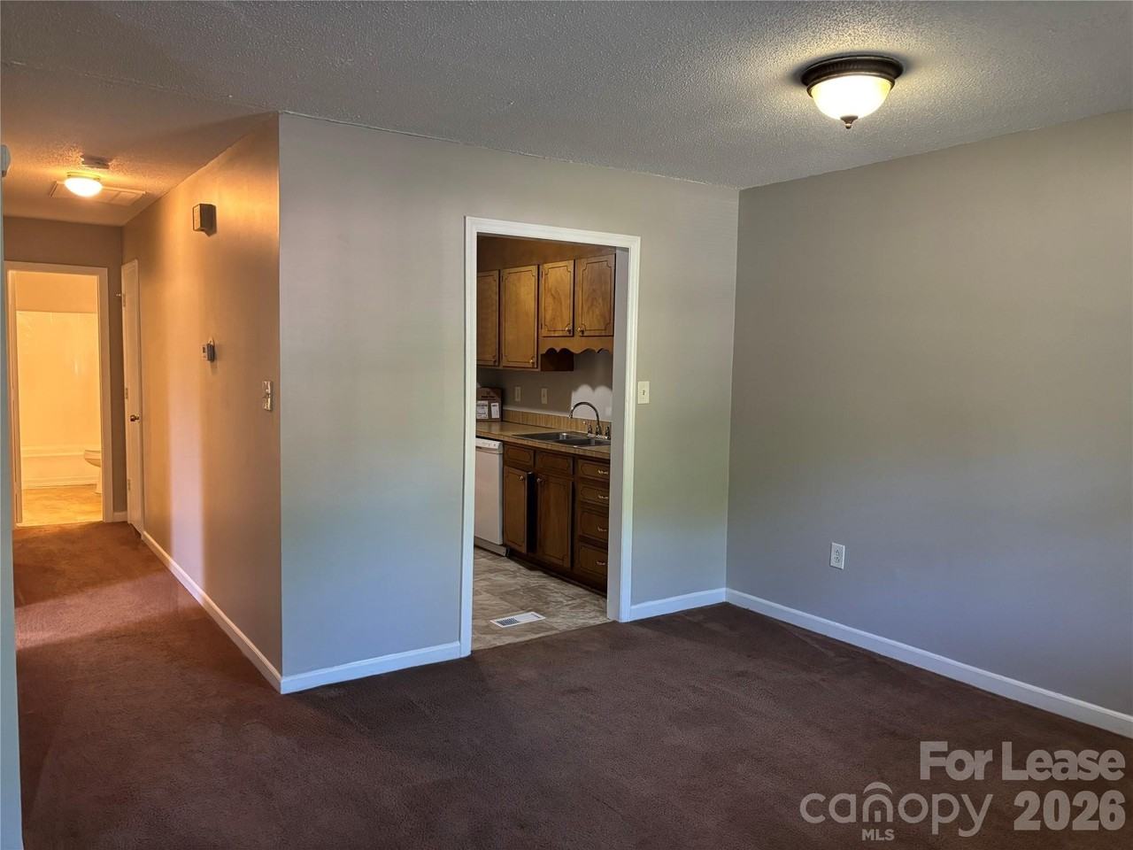 3633 Driftwood Dr - Photo 6 of 22