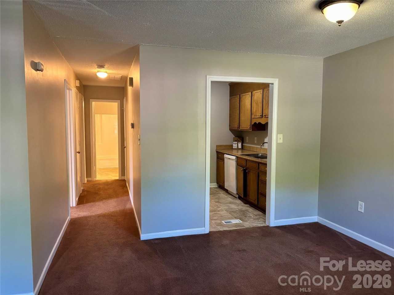 3633 Driftwood Dr - Photo 7 of 22