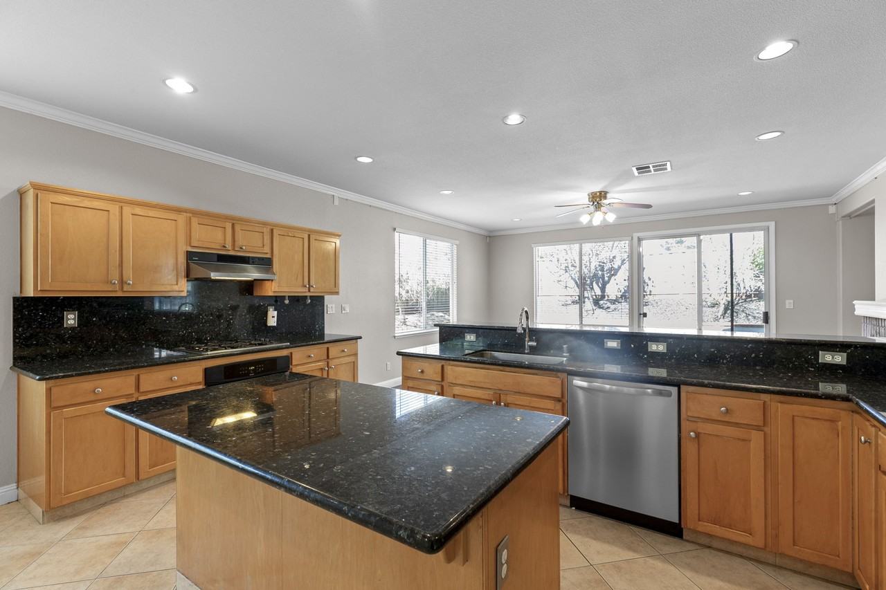 5220 Peacock Hill Dr #1 - Photo 3 of 26