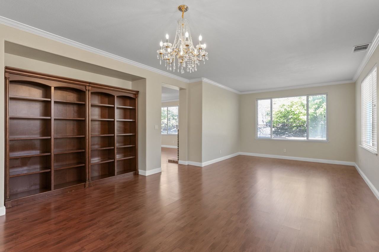 5220 Peacock Hill Dr #1 - Photo 4 of 26