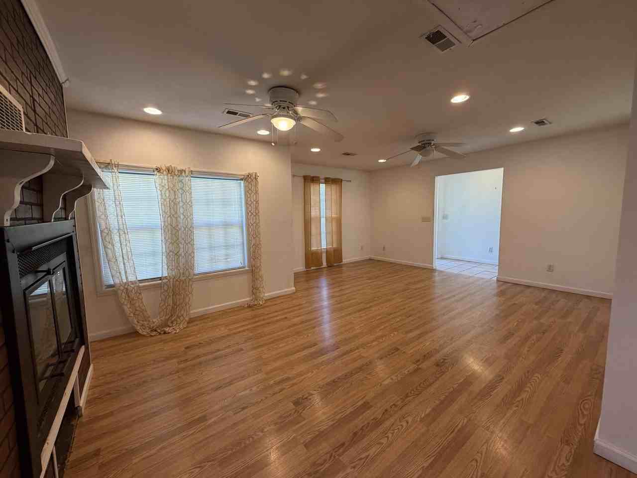 124 Miley Dr - Photo 3 of 16