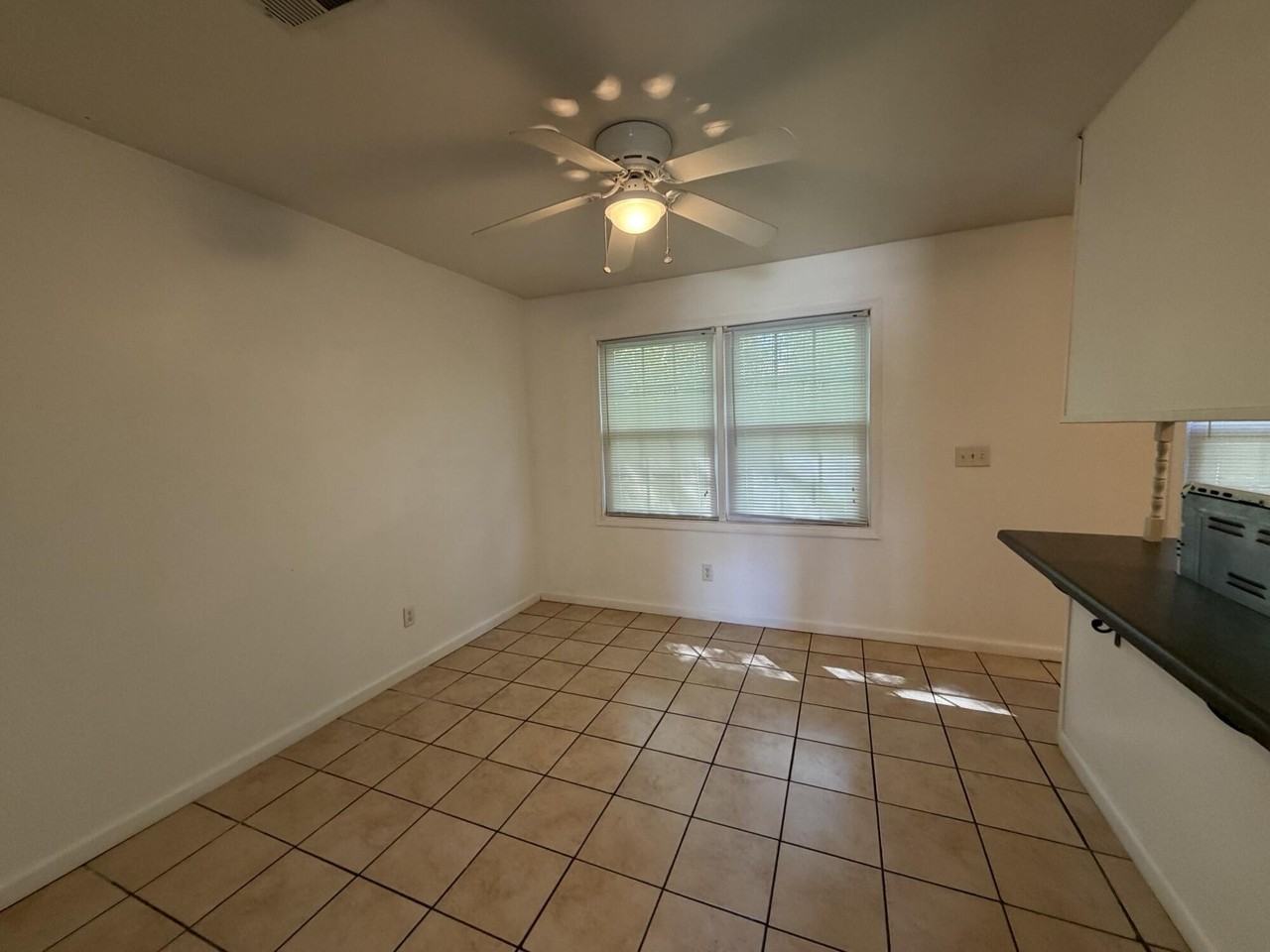 124 Miley Dr - Photo 4 of 16