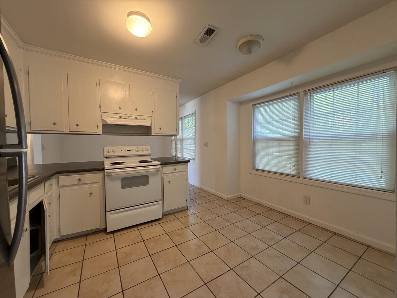 124 Miley Dr - Photo 5 of 16