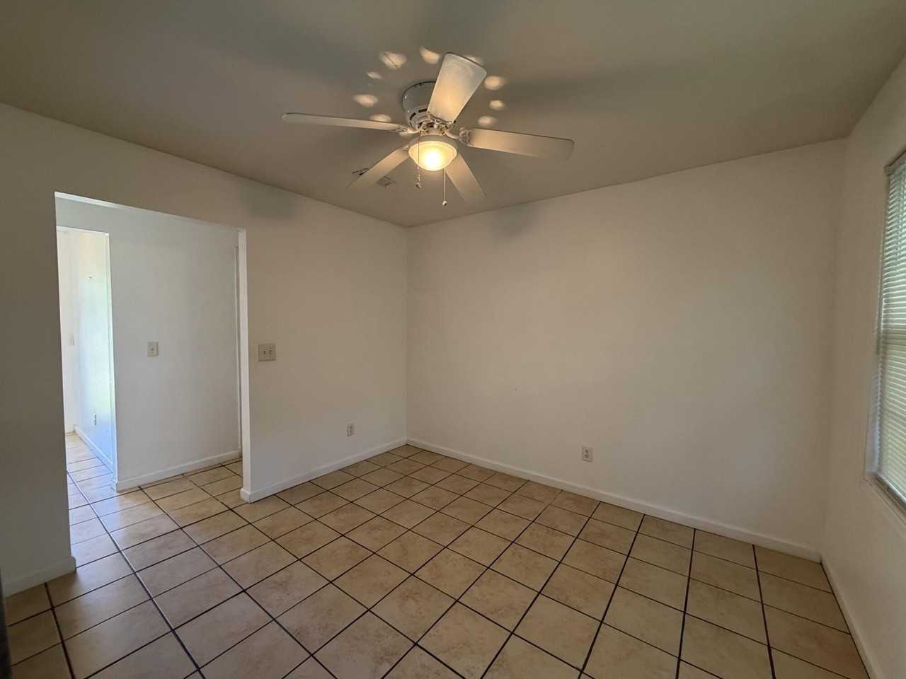 124 Miley Dr - Photo 7 of 16