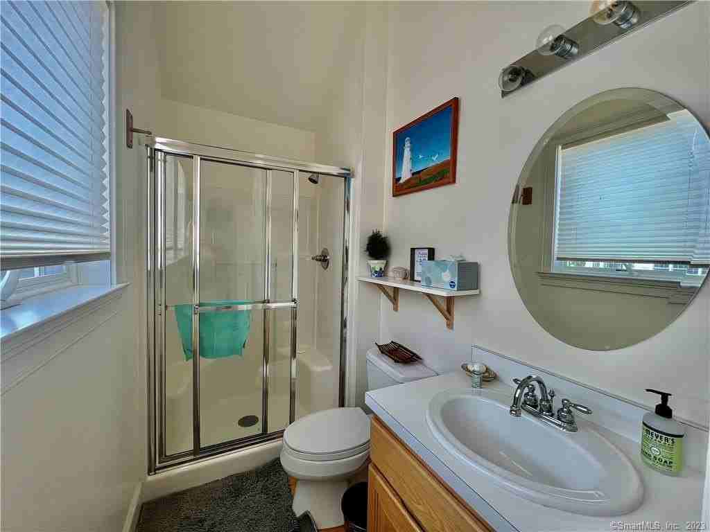 141 Middle Beach Rd - Photo 7 of 8