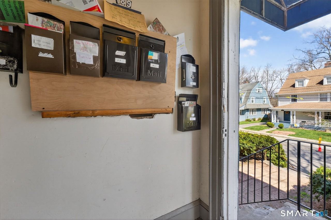 187 Whitney St Apt A2 - Photo 3 of 16