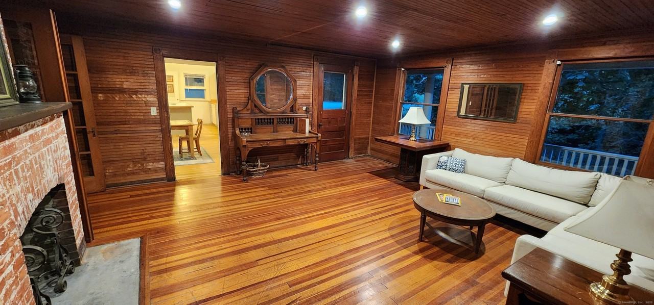 264 Twin Lakes Rd - Photo 6 of 15