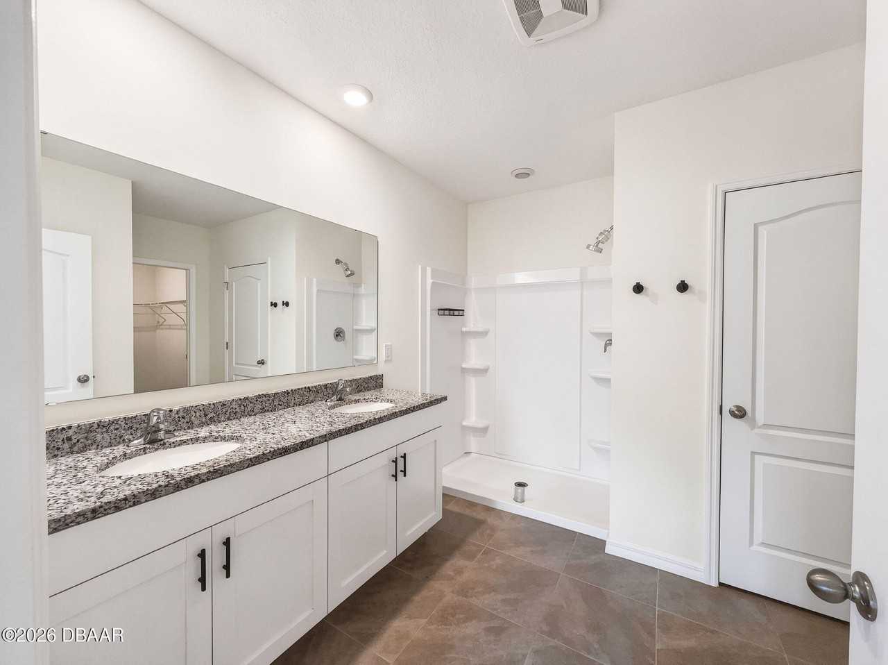 13 Melogold Dr - Photo 4 of 16