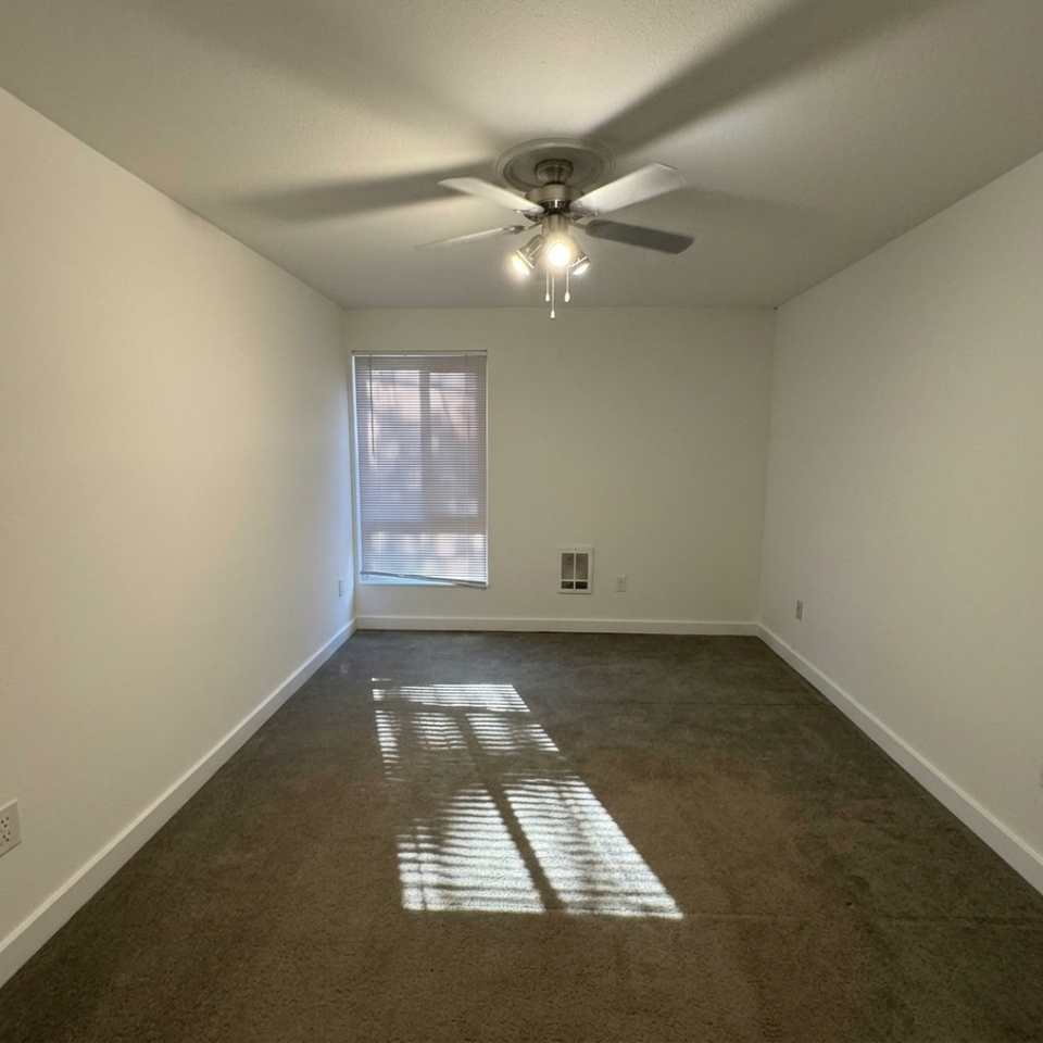 3440 14th Avenue South - Photo 4 of 6