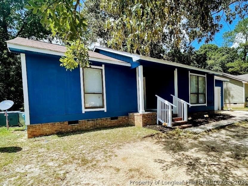 1366 Worstead Dr - Photo 3 of 17