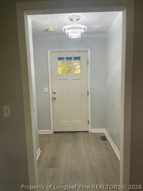 1366 Worstead Dr - Photo 5 of 17