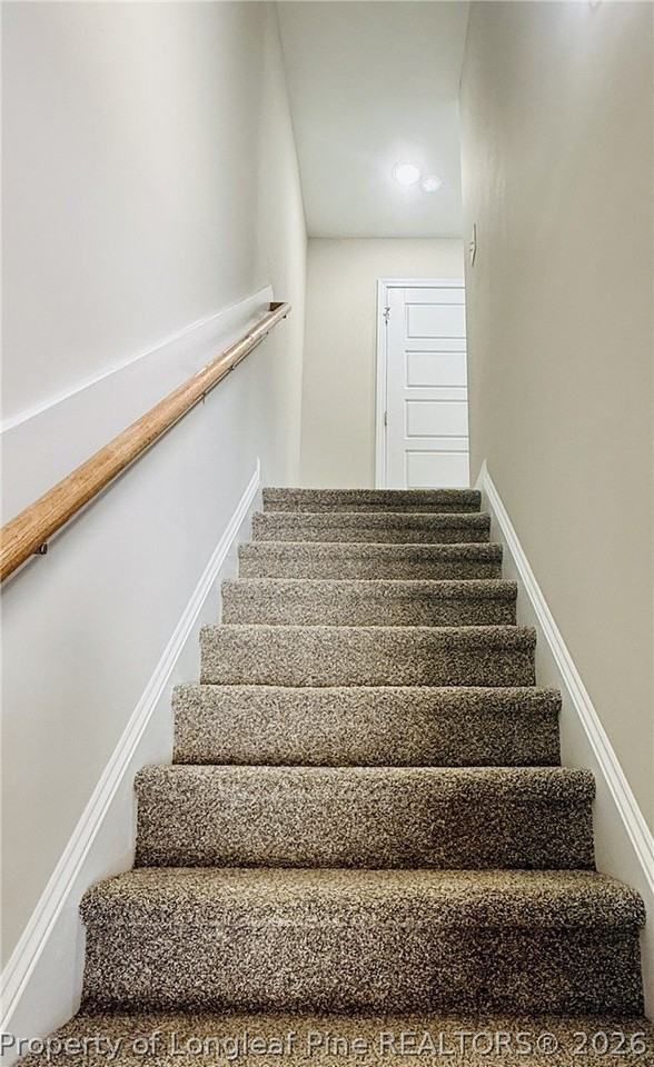 8115 King Rd - Photo 7 of 17