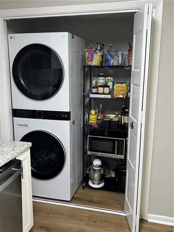 5155 Roswell Rd Unit 6 - Photo 6 of 23