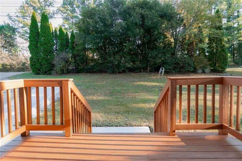 3599 Lower Roswell Rd - Photo 4 of 34
