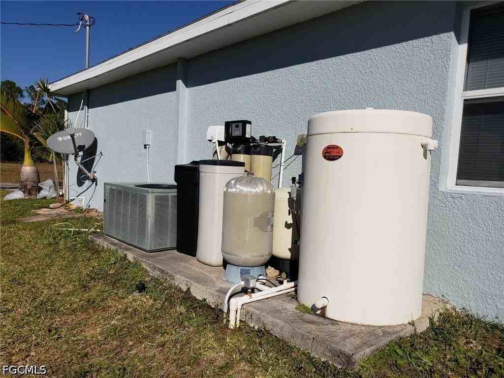 2026 Ne 33rd Ter - Photo 4 of 7