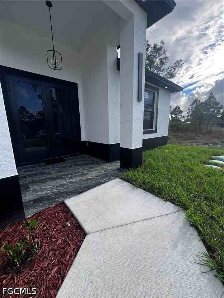 3311 42nd St Sw - Photo 3 of 42