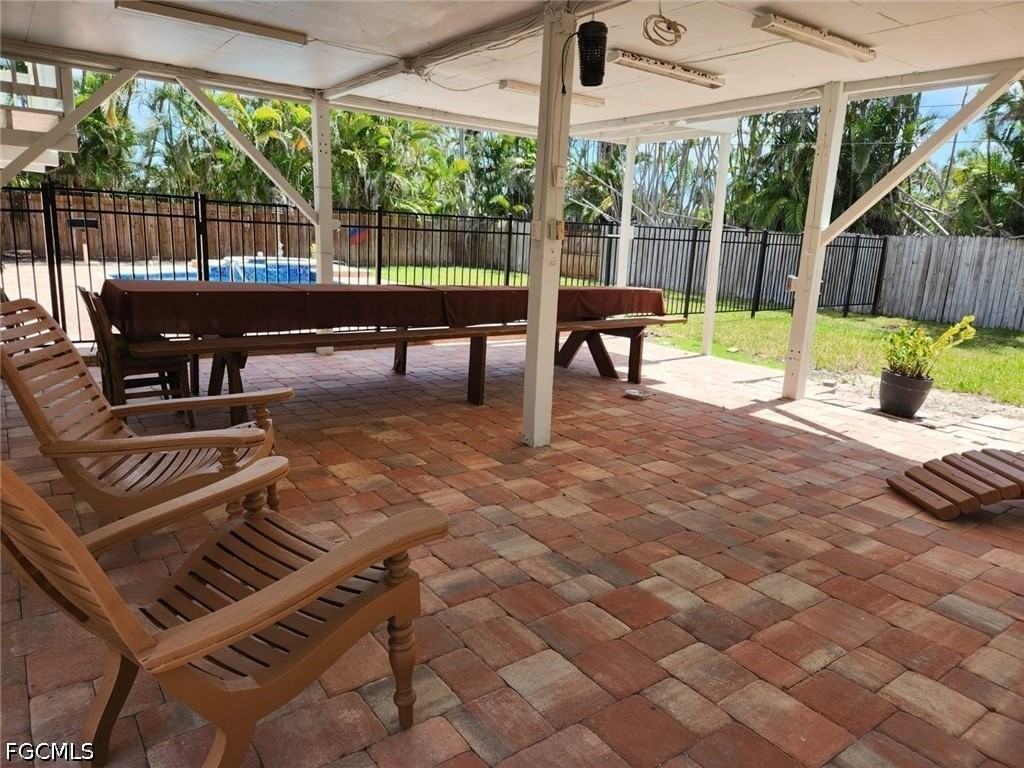 15410 Allen Way - Photo 4 of 39