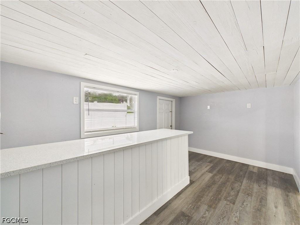 567 13th St N - Photo 6 of 23