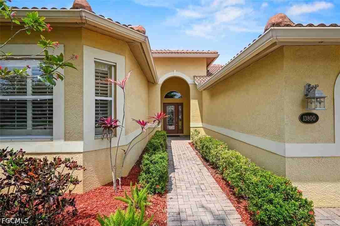 13800 Farnese Dr - Photo 2 of 38