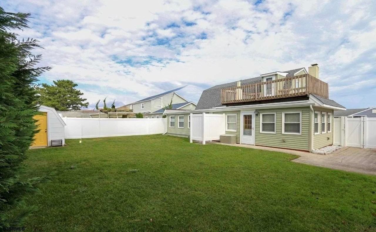 4417 Privateer Rd - Photo 2 of 20