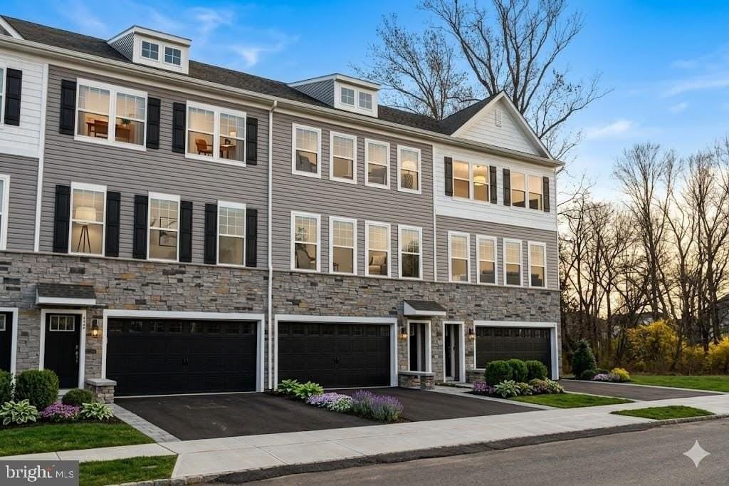 404 Monte Farm Rd - Photo 2 of 23