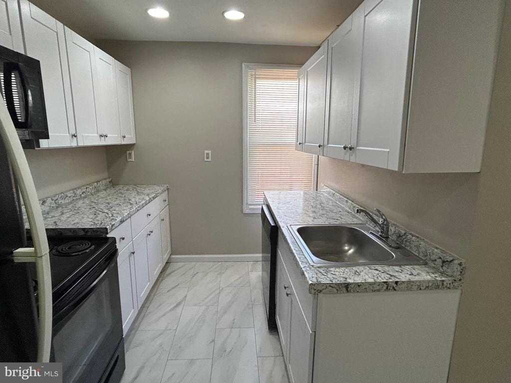 47B Hanover St - Photo 3 of 6