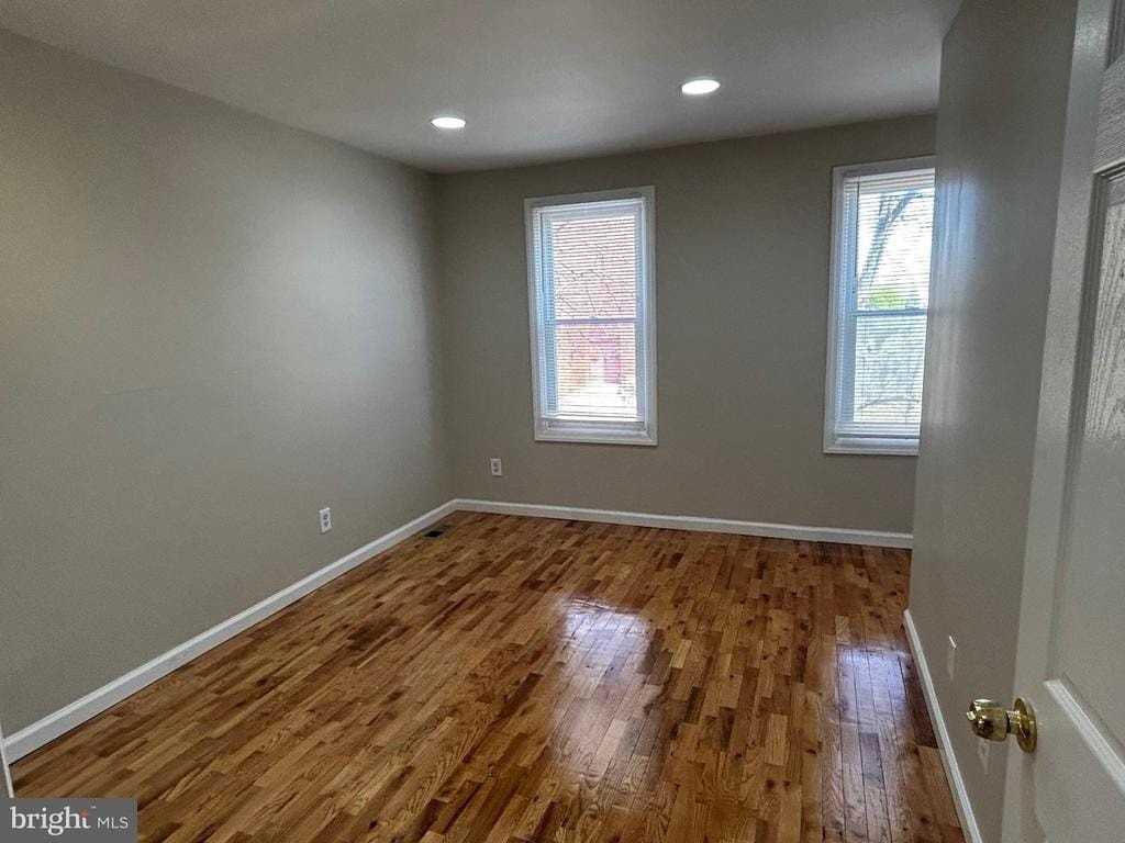 47B Hanover St - Photo 5 of 6