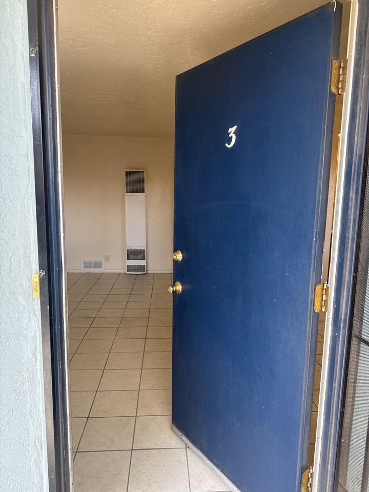 206 Princeton Dr Se #3 - Photo 4 of 18