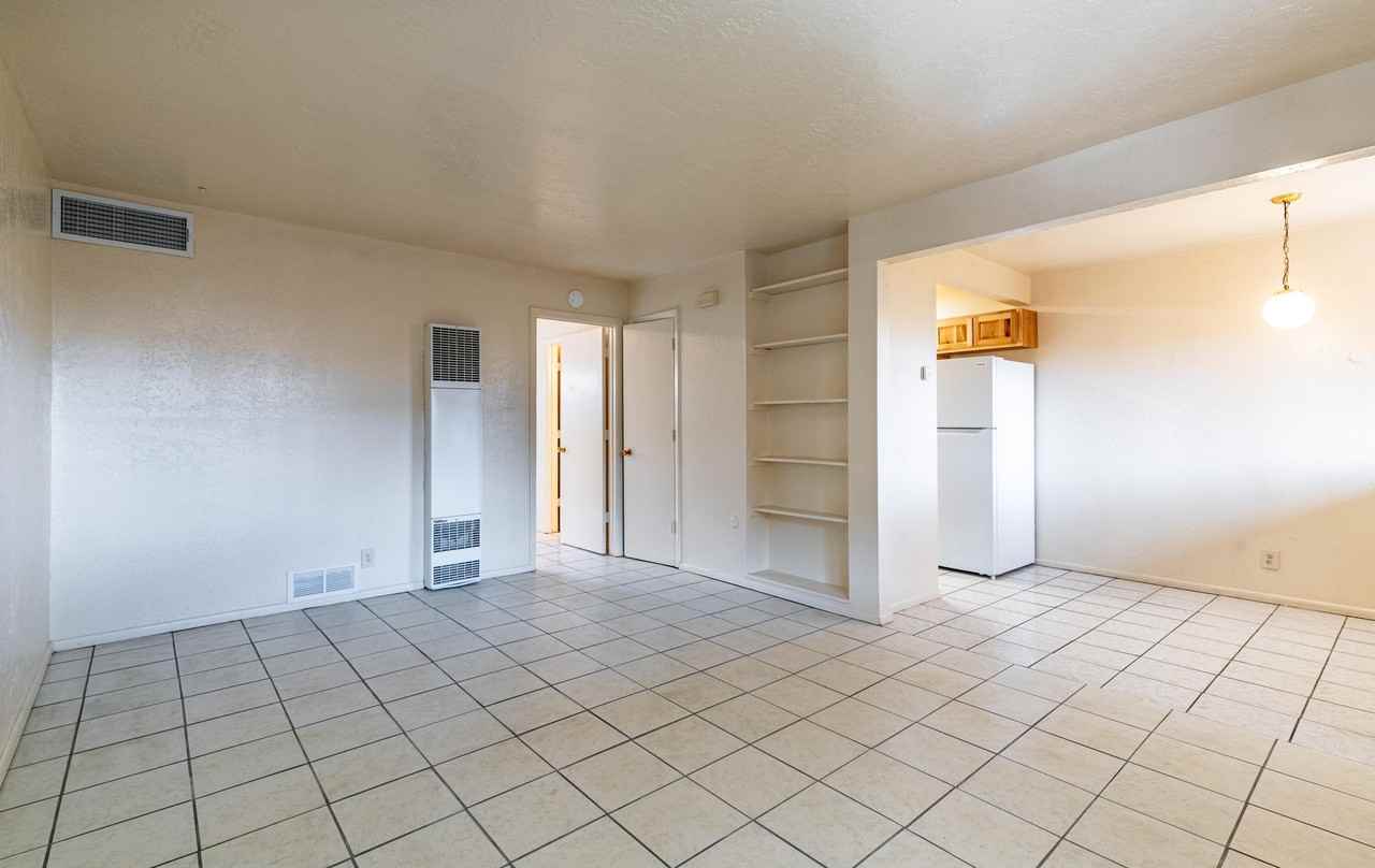 206 Princeton Dr Se #3 - Photo 5 of 18