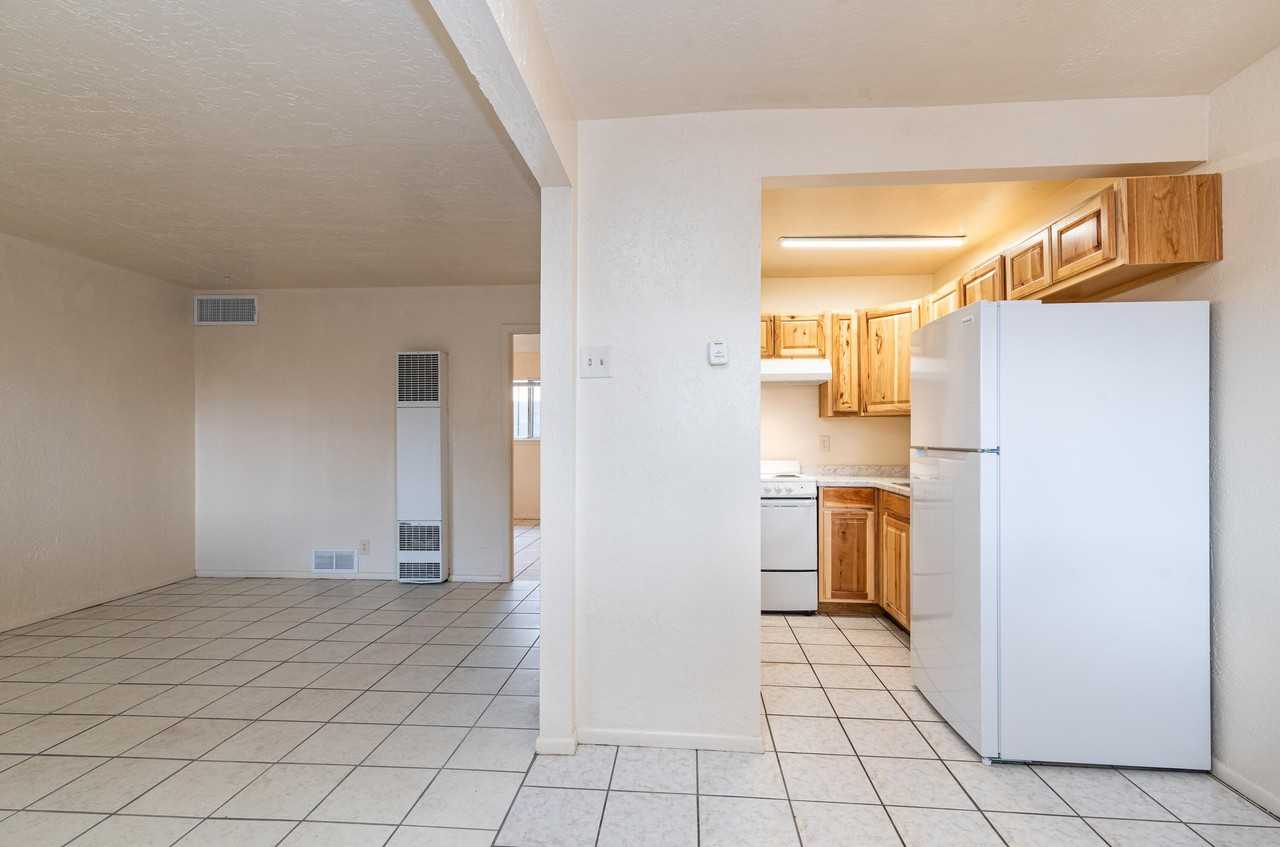 206 Princeton Dr Se #3 - Photo 6 of 18